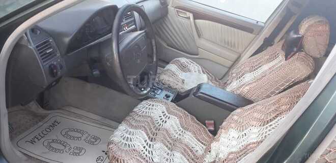 Mercedes C 180 1984, 390,000 km - 1.8 l - Bakı