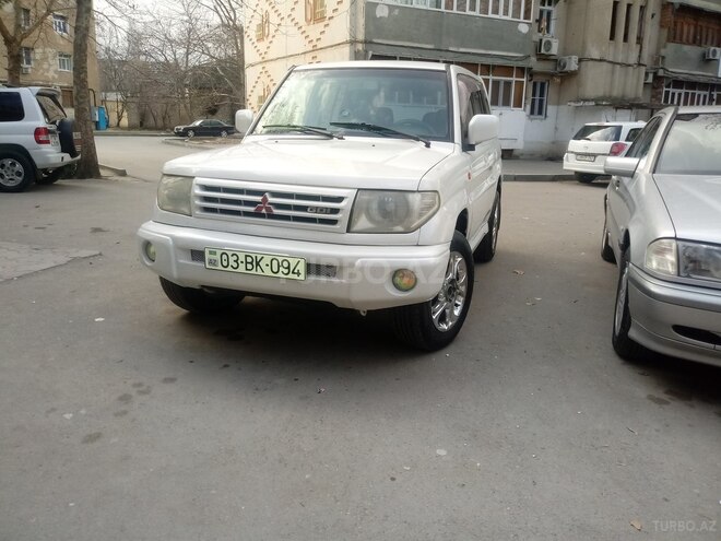Mitsubishi Pajero io 2000, 213,200 km - 1.8 l - Mingəçevir