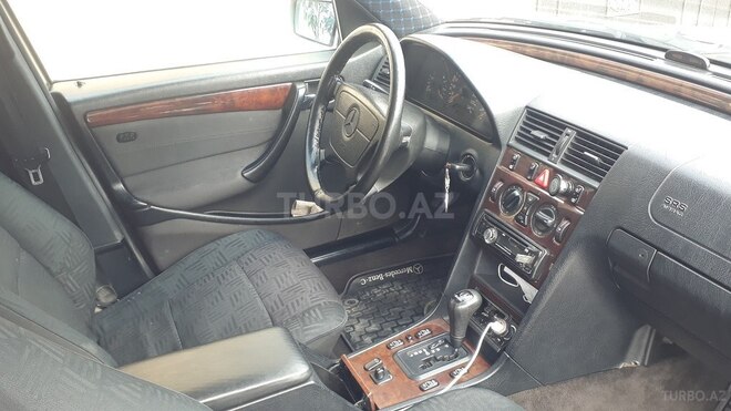 Mercedes C 180 1997, 248,000 km - 1.8 l - Bakı