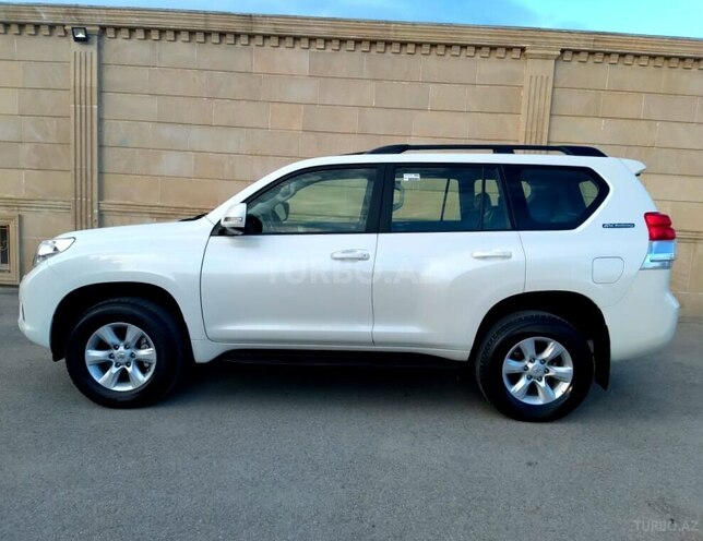 Toyota Prado 2013, 100,000 km - 2.7 l - Bakı