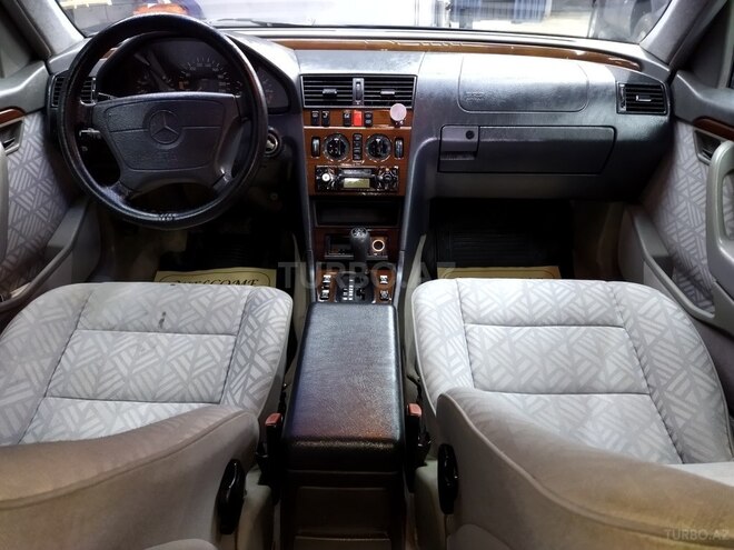 Mercedes C 220 1995, 370,000 km - 2.2 l - Bakı