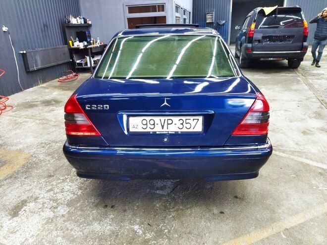 Mercedes C 220 1995, 370,000 km - 2.2 l - Bakı