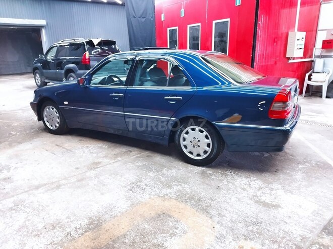 Mercedes C 220 1995, 370,000 km - 2.2 l - Bakı