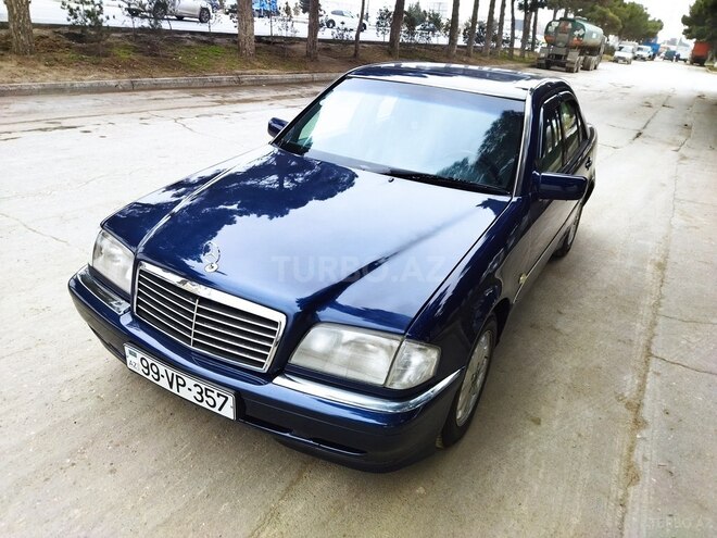 Mercedes C 220 1995, 370,000 km - 2.2 l - Bakı