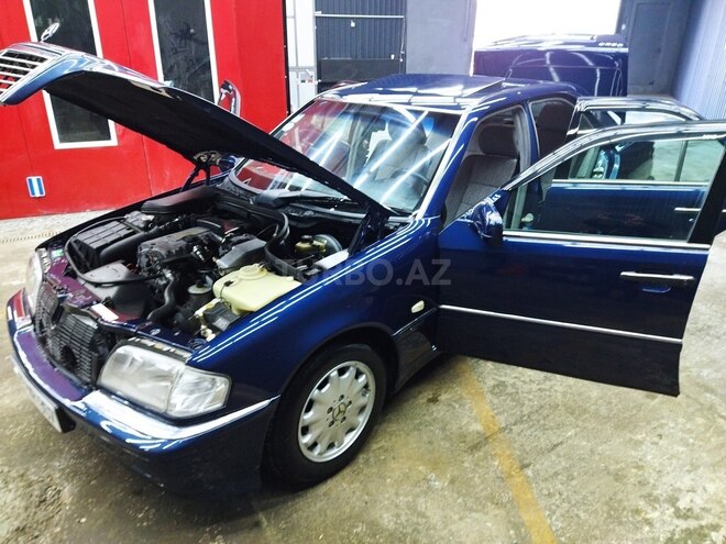 Mercedes C 220 1995, 370,000 km - 2.2 l - Bakı