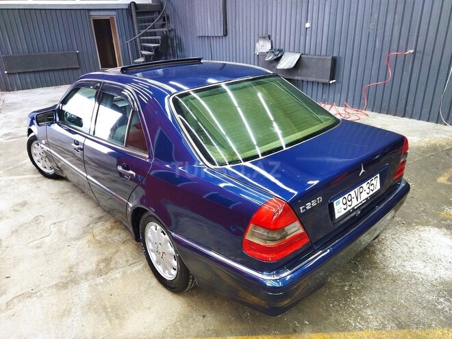 Mercedes C 220 1995, 370,000 km - 2.2 l - Bakı