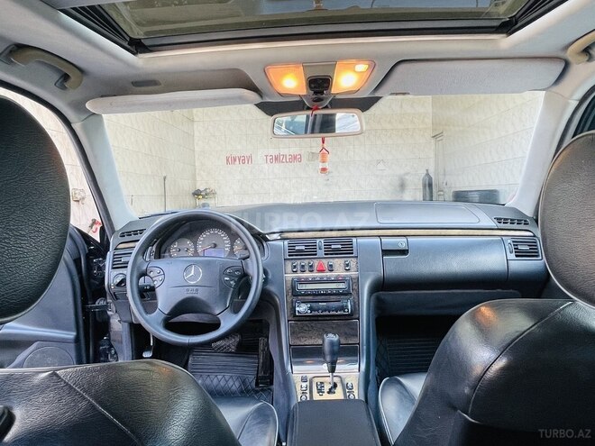 Mercedes E 280 1999, 325,000 km - 2.8 л - Bakı