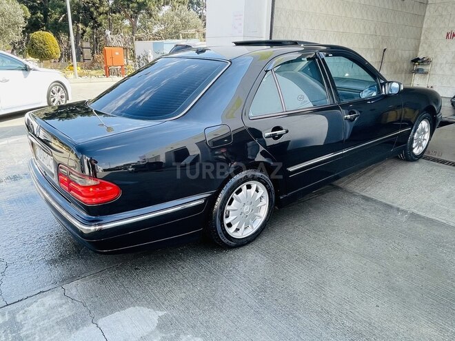 Mercedes E 280 1999, 325,000 km - 2.8 л - Bakı