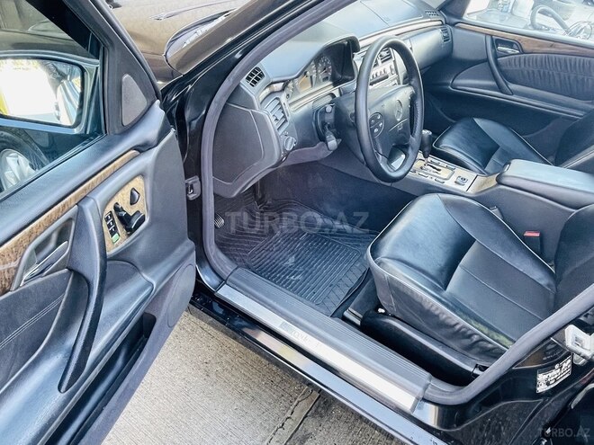 Mercedes E 280 1999, 325,000 km - 2.8 л - Bakı