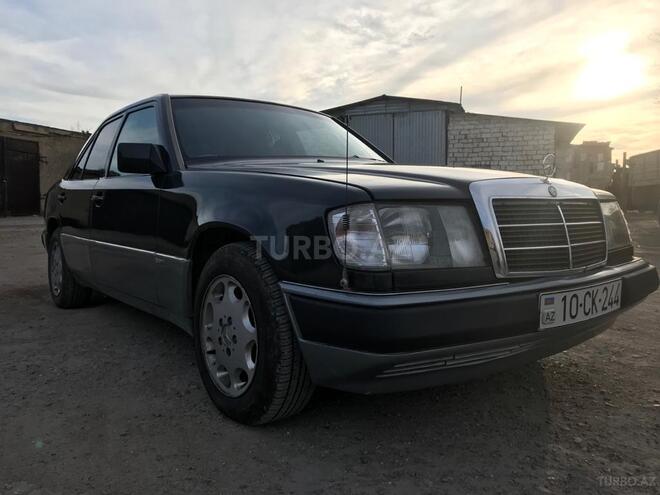 Mercedes E 220 1993, 432,000 km - 2.2 l - Bakı
