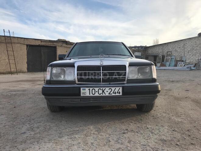 Mercedes E 220 1993, 432,000 km - 2.2 l - Bakı