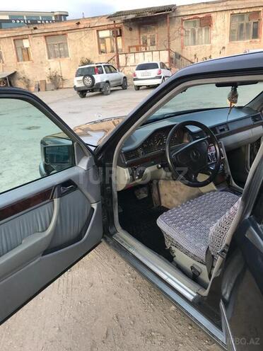 Mercedes E 220 1993, 432,000 km - 2.2 l - Bakı