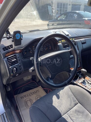 Mercedes E 240 1998, 385,000 km - 2.4 л - Sumqayıt