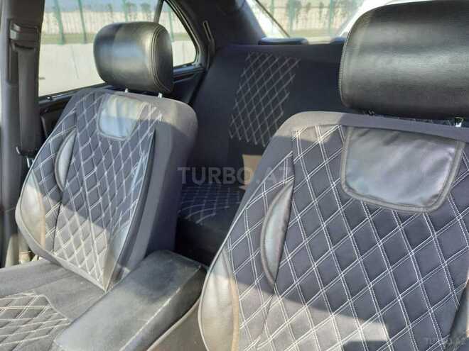 Mercedes E 220 1999, 330,662 km - 2.2 л - Bakı