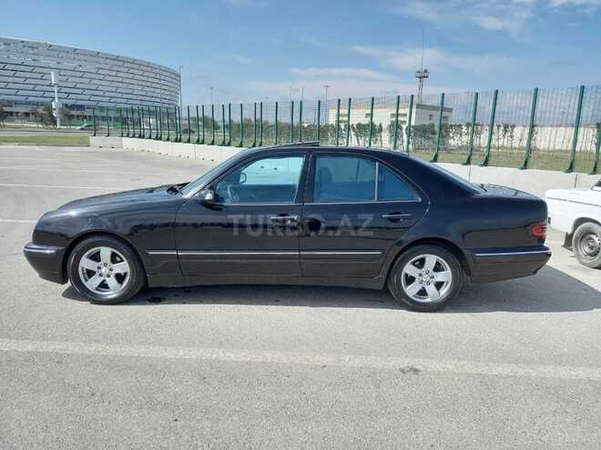 Mercedes E 220 1999, 330,662 km - 2.2 л - Bakı