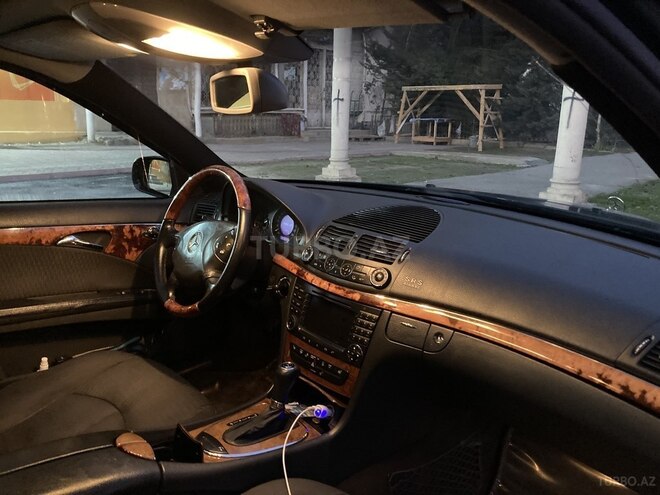Mercedes E 240 2003, 320,000 km - 2.4 l - Bakı