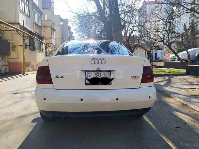 Audi A4 2001, 10,000 km - 1.8 l - Bakı