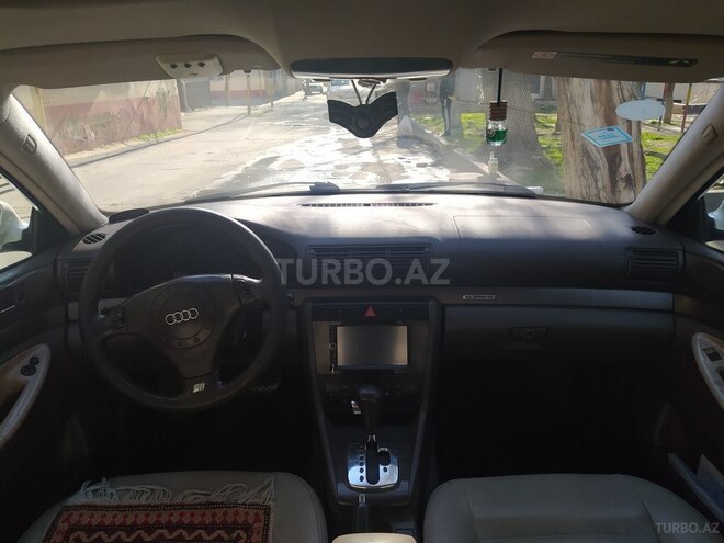 Audi A4 2001, 10,000 km - 1.8 l - Bakı