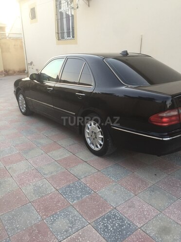 Mercedes E 240 2001, 266,400 km - 2.4 l - Bakı