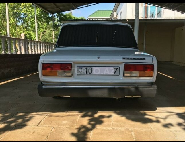 LADA (VAZ) 2107 2006, 98,000 km - 1.6 l - Neftçala