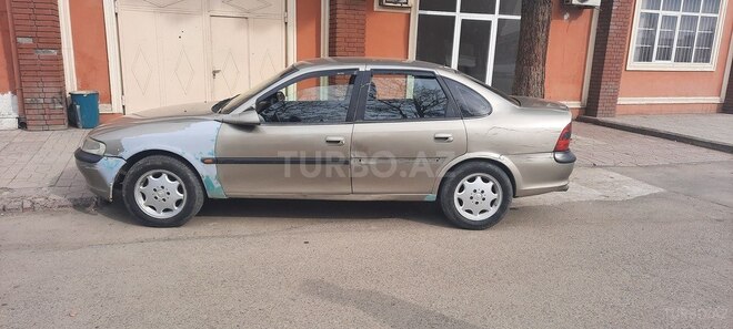 Opel Vectra 1997, 100,000 km - 2.0 l - Gəncə