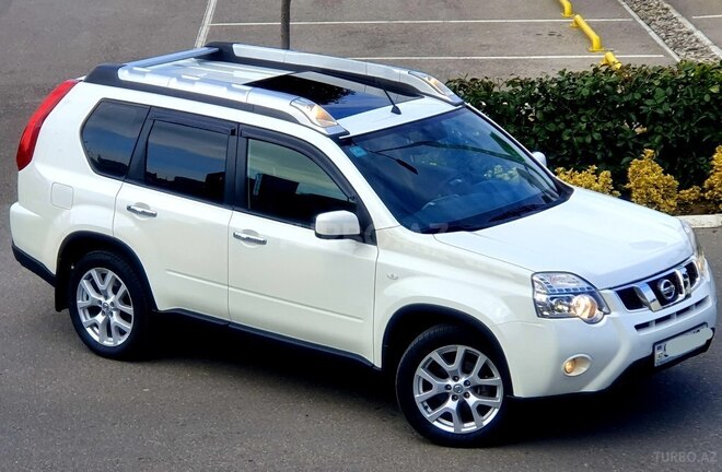 Nissan X-Trail 2014, 122,000 km - 2.5 л - Bakı