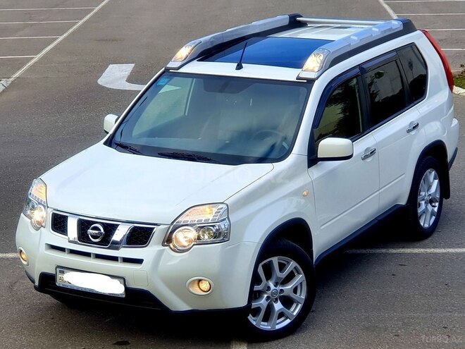 Nissan X-Trail 2014, 122,000 km - 2.5 л - Bakı