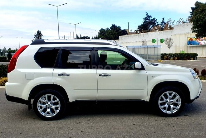 Nissan X-Trail 2014, 122,000 km - 2.5 л - Bakı