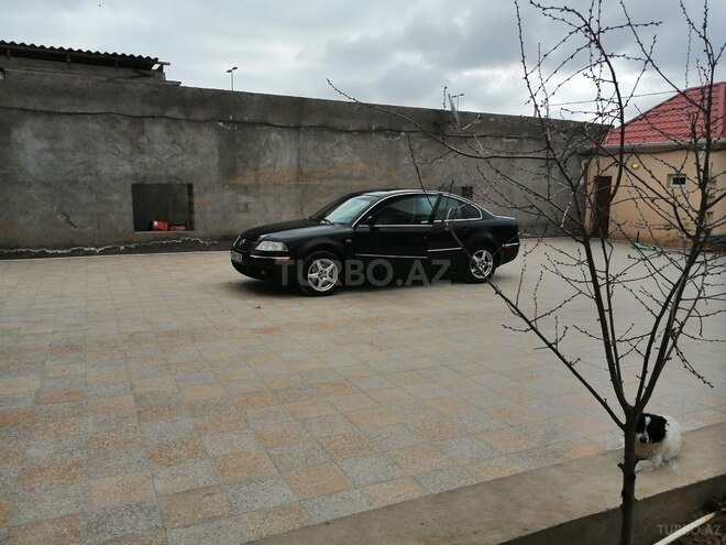 Volkswagen Passat 2001, 280,005 km - 1.8 l - Bakı