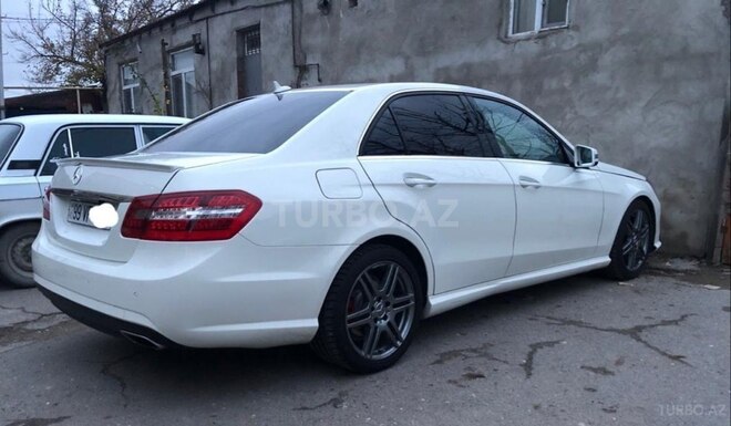 Mercedes E 350 2010, 244,000 km - 3.5 л - Bakı