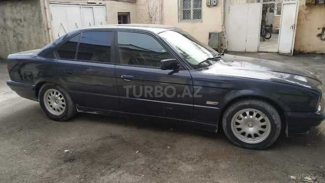 BMW 520 1995, 390,000 km - 1.5 l - Gəncə