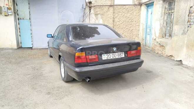 BMW 520 1995, 390,000 km - 1.5 l - Gəncə
