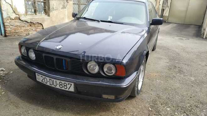 BMW 520 1995, 390,000 km - 1.5 l - Gəncə