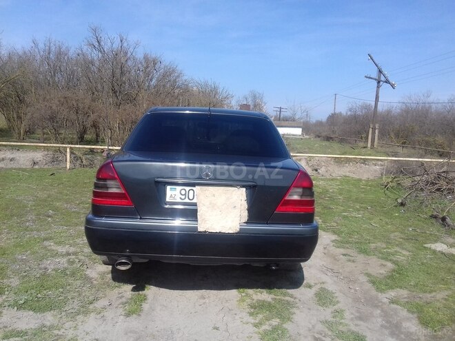 Mercedes C 180 1995, 518,600 km - 1.8 l - Neftçala