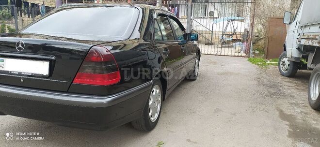 Mercedes C 220 1999, 260,000 km - 2.2 l - Bakı