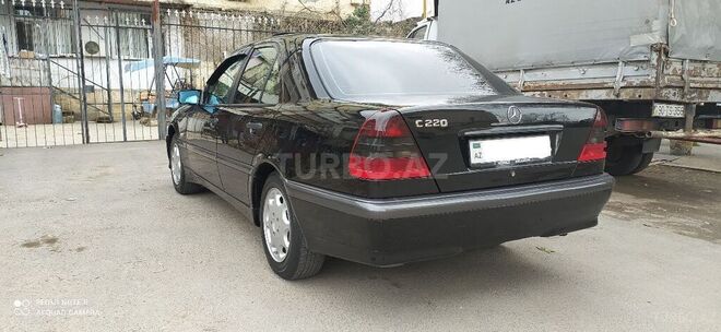 Mercedes C 220 1999, 260,000 km - 2.2 l - Bakı