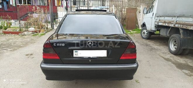 Mercedes C 220 1999, 260,000 km - 2.2 l - Bakı