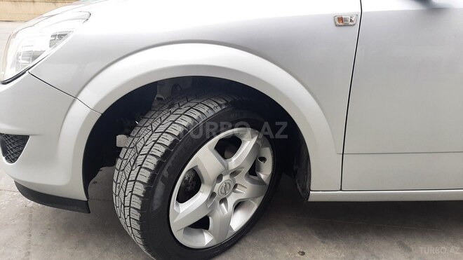 Opel Astra 2009, 154,000 km - 1.4 l - Bakı