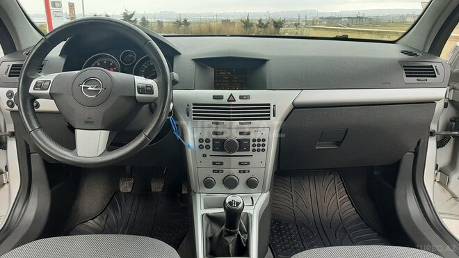 Opel Astra 2009, 154,000 km - 1.4 l - Bakı
