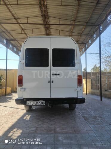 Mercedes 208 D 1994, 300,000 km - 2.5 л - Şirvan