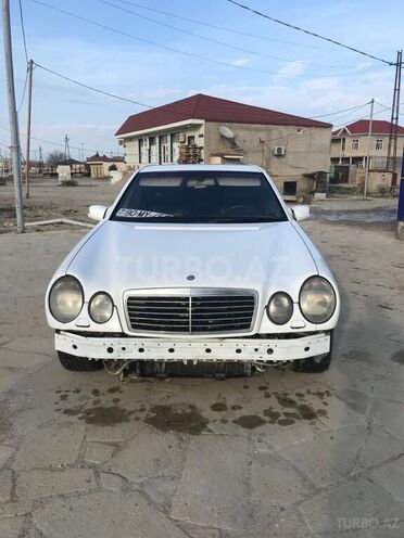 Mercedes E 320 1996, 380,000 km - 3.2 l - Bakı