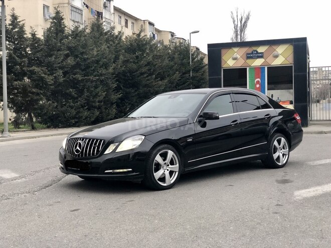 Mercedes E 220 2010, 258,567 km - 2.2 л - Bakı