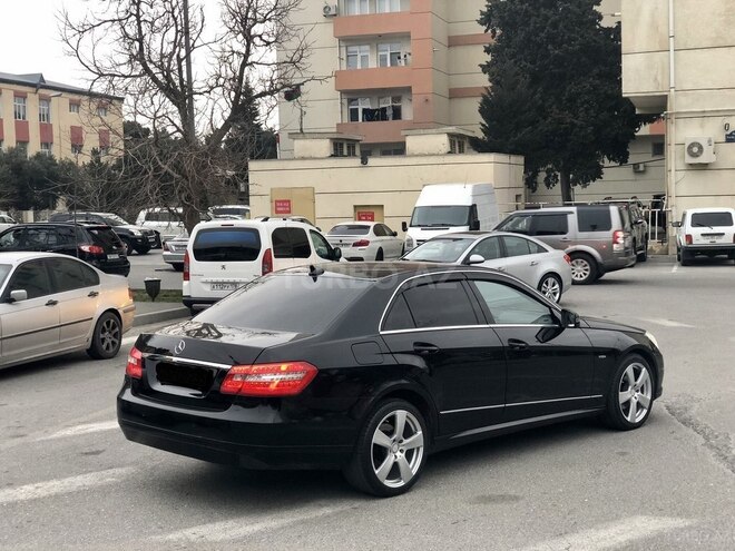 Mercedes E 220 2010, 258,567 km - 2.2 л - Bakı