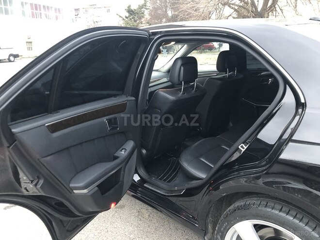 Mercedes E 220 2010, 258,567 km - 2.2 л - Bakı