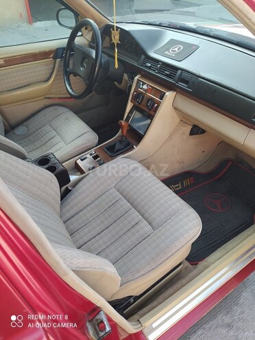 Mercedes E 250 1992, 358,041 km - 2.5 l - Bakı