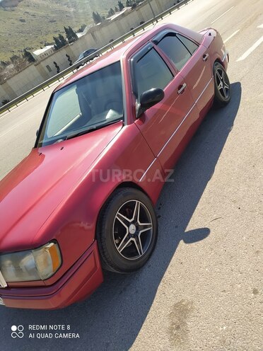 Mercedes E 250 1992, 358,041 km - 2.5 l - Bakı