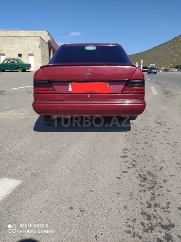 Mercedes E 250 1992, 358,041 km - 2.5 l - Bakı