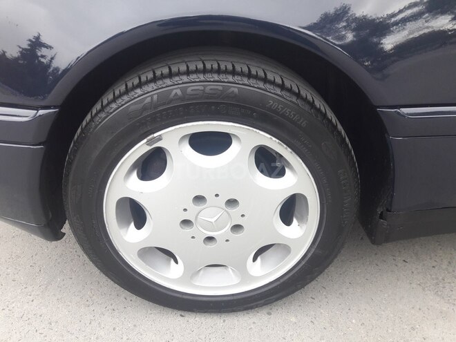 Mercedes C 180 1995, 290,000 km - 1.8 l - Bakı