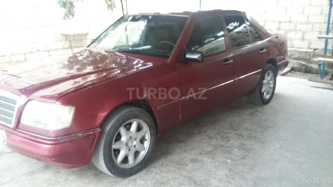 Mercedes E 200 1991, 150,000 km - 2.0 л - Saatlı