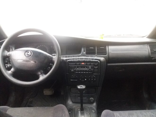 Opel Vectra 1998, 300,000 km - 1.8 l - Quba